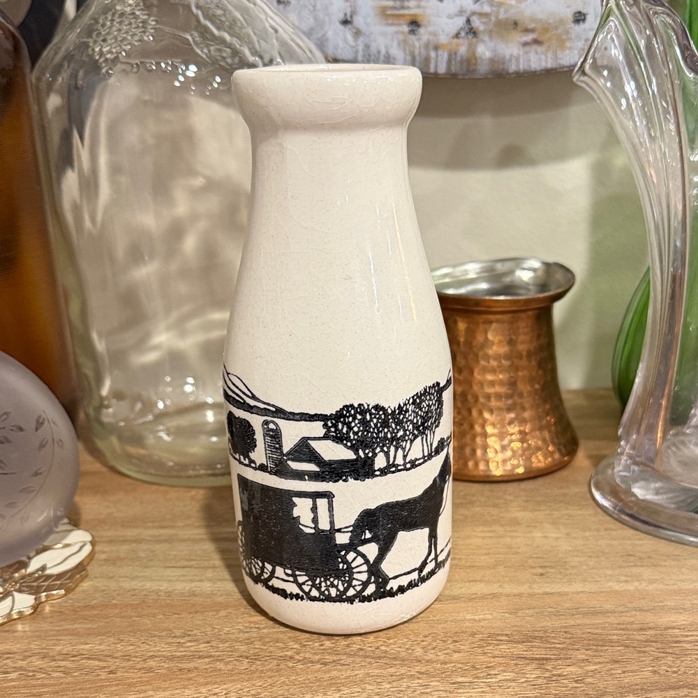 Stanley Cream Vase with Black Horse Design